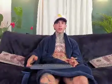 Chaturbate Sex Chat of aron_ford