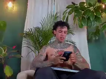 Chaturbate Live Porn of aron_ford