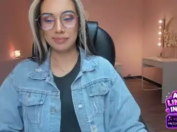 Chaturbate Best live sex cam show of la_monitora