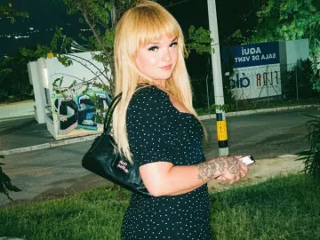 Imlive Adult Webcams of Celestet