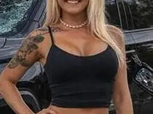 Myfreecams Sex Cam of AshlynnStorm