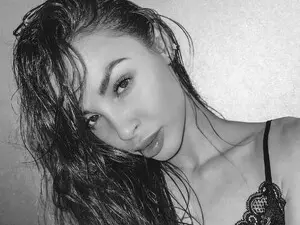 Myfreecams Sex Cam of Kirsten_D