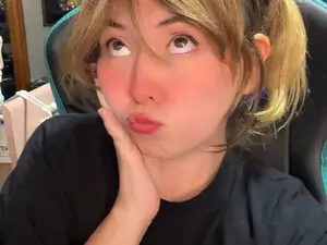 Myfreecams Sex Chat of Kristen_latin