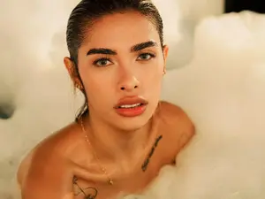 Myfreecams Free Live Porn of Mia_reevess