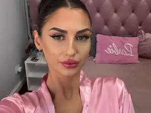 Myfreecams Watch Live Sex Cams of BelovedKhlloe