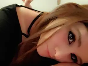 Myfreecams Nude Webcam of AriaRaine