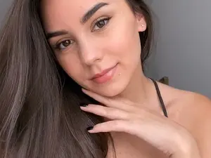 Myfreecams Adult Webcams of IntrigueeMe