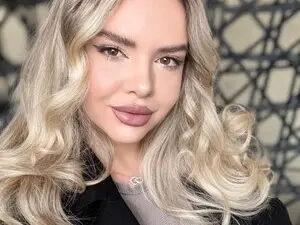 Myfreecams Live Sex Cam of KatJoliee