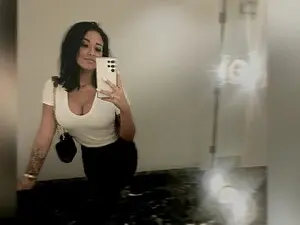 Myfreecams Adult Webcams of LuciannaLayne