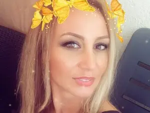 Myfreecams Free Porn Cam of Merlyn4u