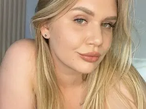 Myfreecams Nude Webcam of Hailey_Sky_