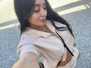 Myfreecams Free Porn Cam of Carolina_219