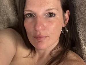 Myfreecams Watch Live Sex Cams of KellyCarolina