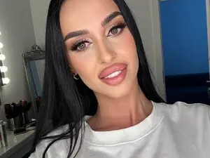 Myfreecams Adult Webcams of KairaAndrews