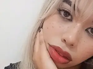Myfreecams Live Sex of Kitty_Burn