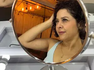 Myfreecams Adult Webcam of Mila_Moans