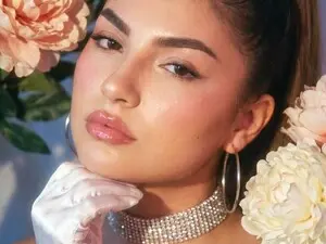 Myfreecams Sex Cam of AzzaLee