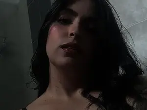 Myfreecams Live Sex Cam of Sara_Turner