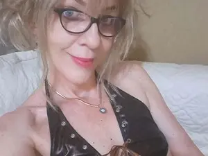 Myfreecams Free Porn Cam of squirthottsq