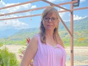 Myfreecams Watch Live Sex Cams of mature_hotxxx