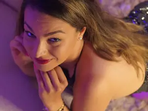 Myfreecams Adult Webcams of AvaCherry