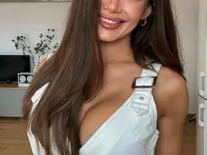 Myfreecams Live Sex Cam of Nadiabliss