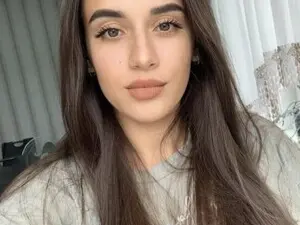 Myfreecams Live Sex Cam of AlinaXxx_
