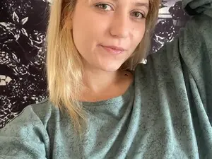 Myfreecams Watch Live Sex Cams of Sophiasnarl