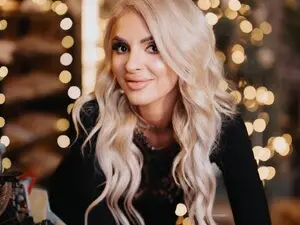 Myfreecams Adult Webcam of ShyEyesBlondy