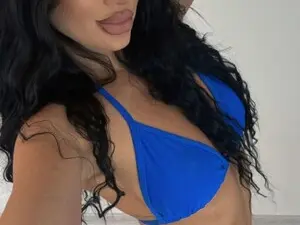 Myfreecams Live Porn of BellaDiamond