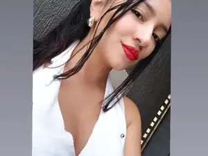 Myfreecams Sex Cam of ElenaPreesley