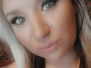 Myfreecams Watch Live Sex Cams of LusciousLindz