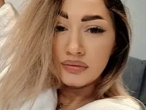 Myfreecams Live Sex of Rossana_doll