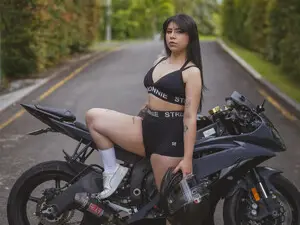 Myfreecams Free Porn Cam of Melody_black