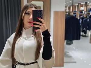 Myfreecams Sex Cam of Ellamilano9