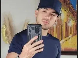 Streamate Free Live Porn of TAYLORVISIOUS