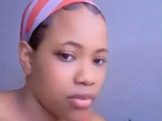 Streamate Free Porn Cam of Dineo97