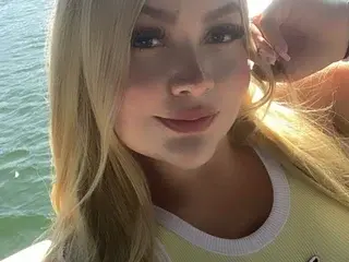 Streamate Free Porn Cam of celestesweetxxx