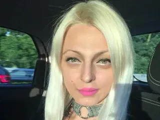 Streamate Sex Chat of Carolina_xo