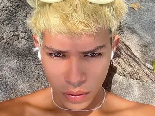 Streamate Live Porn of User_erroor