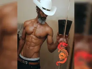 Streamate Free Live Porn of TheDragonFire