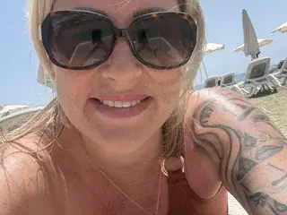 Streamate Free Porn Cam of LittleMissSweetLips