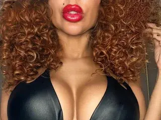 Streamate Adult Webcams of BustyRea