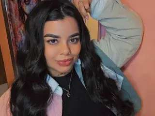 Streamate Live Porn of Miahjoness19