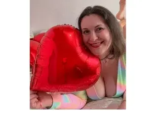 Streamate Free Porn Cam of EmiliSquirt69
