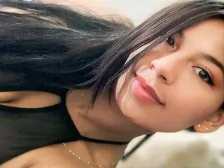 Streamate Nude Webcam of Yasmine_Tapias