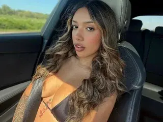 Streamate Nude Webcam of AliceHarriss