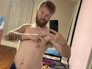 Streamate Live Porn of Vince69inch