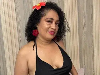 Streamate Free Live Porn of Bianca_Milf
