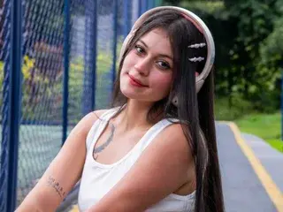 Streamate Nude Webcam of LizzaRoss